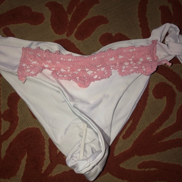 Bikini set - Picture 2 of 3